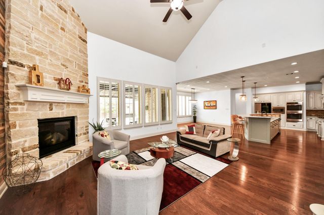 19410 Meadow Lakes Drive, Cypress, TX 77433