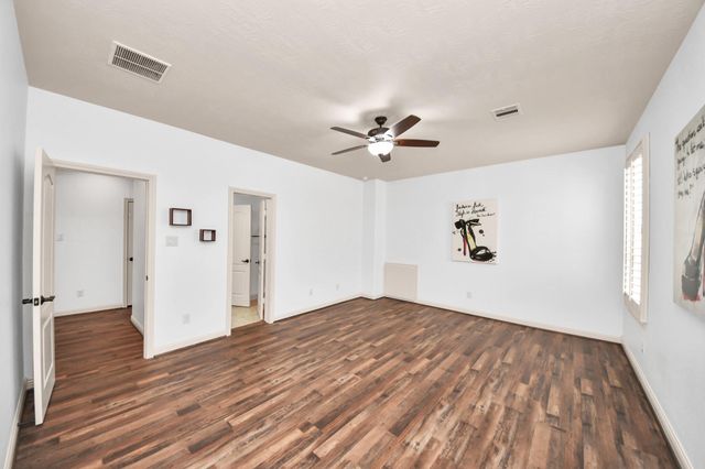 19410 Meadow Lakes Drive, Cypress, TX 77433