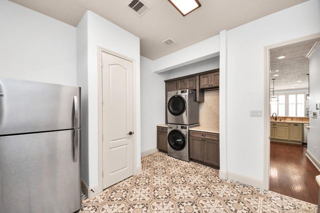 19410 Meadow Lakes Drive, Cypress, TX 77433