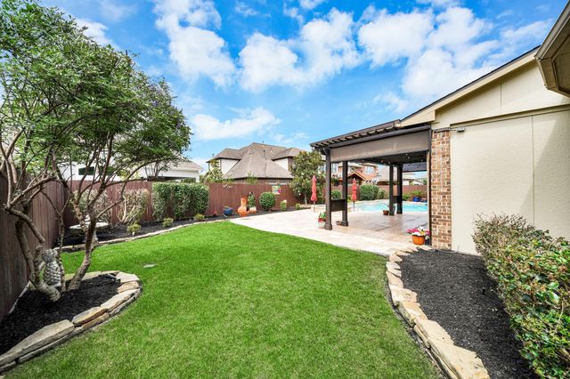 19410 Meadow Lakes Drive, Cypress, TX 77433