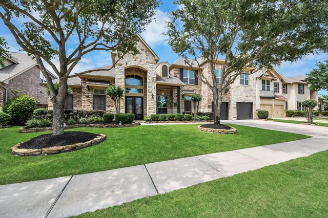 19410 Meadow Lakes Drive, Cypress, TX 77433