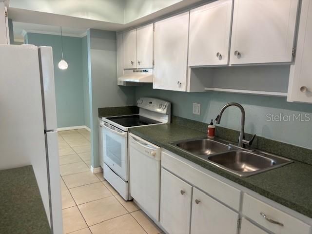 401 BRANDY WINE DRIVE, Largo, FL 33771