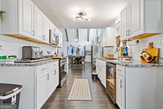 5097 Rock Glen Drive, Stone Mountain, GA 30088