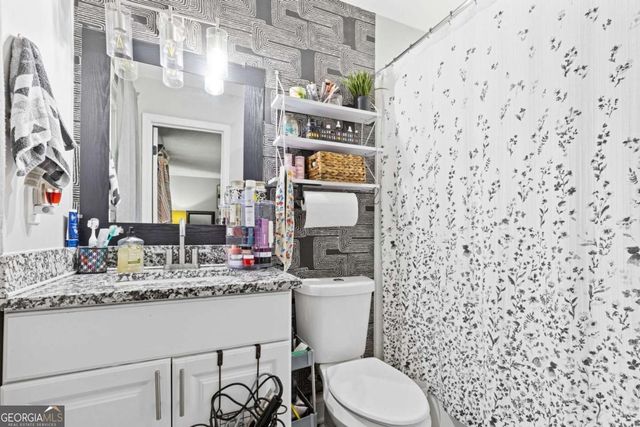 5097 Rock Glen Drive, Stone Mountain, GA 30088