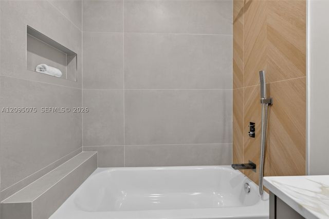 5349 Balsam Ter, Plantation, FL 33317