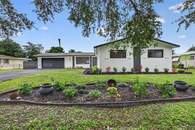 5349 Balsam Ter, Plantation, FL 33317