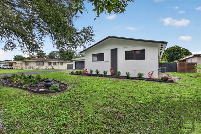 5349 Balsam Ter, Plantation, FL 33317