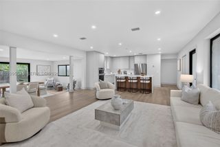 5349 Balsam Ter, Plantation, FL 33317