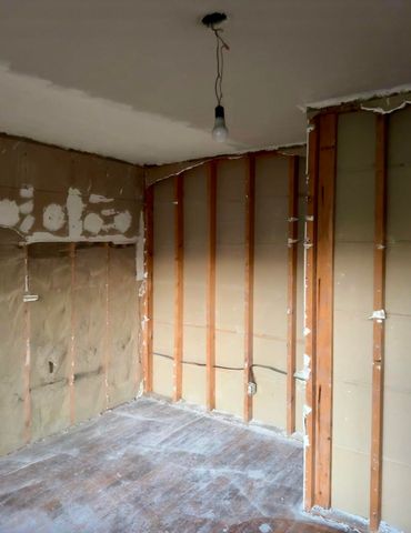 854 S Crystal Avenue, Benton Harbor, MI 49022