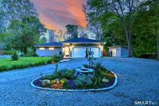 95 Covington Drive, Milford, CT 06461