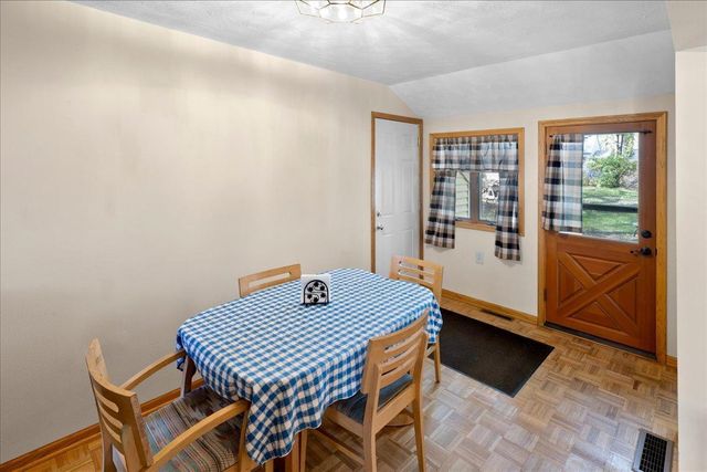 2099 Lacrosse Avenue, Saint Paul, MN 55119