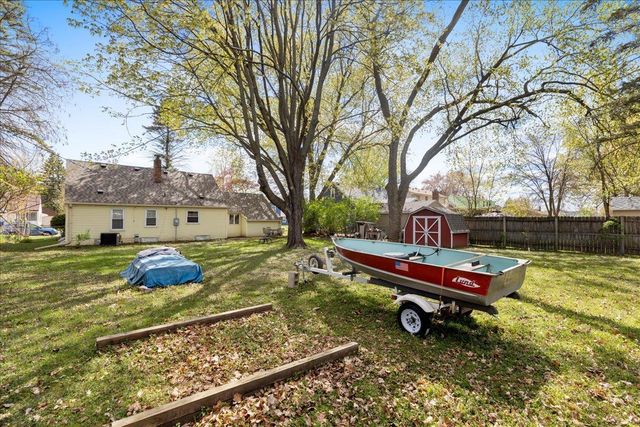 2099 Lacrosse Avenue, Saint Paul, MN 55119