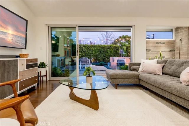 3231 Rowena, Rossmoor, CA 90720