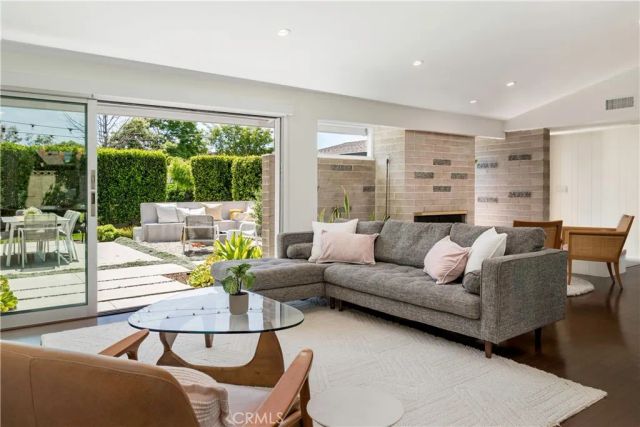 3231 Rowena, Rossmoor, CA 90720