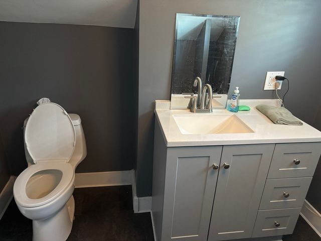 43 Chisholm Rd, Weymouth, MA 02190