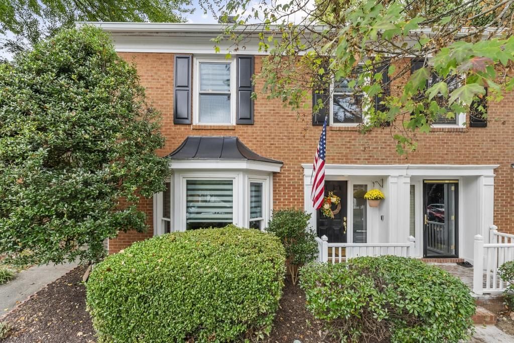 7500 Roswell Road 38, Sandy Springs, GA 30350