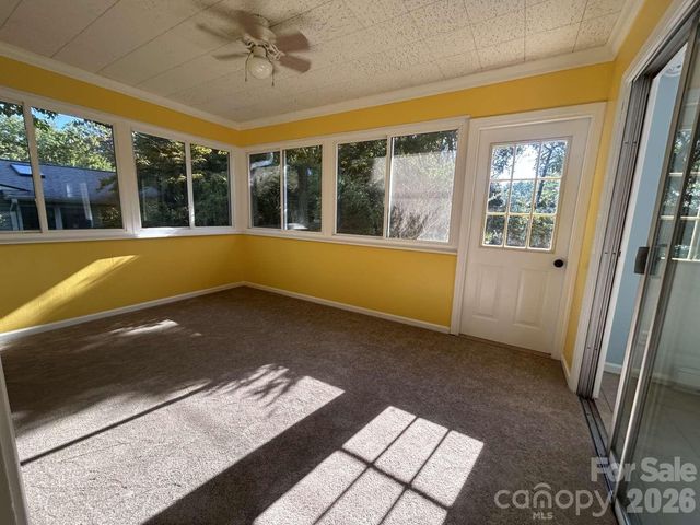 1225 Pinebrook Circle, Hendersonville, NC 28739
