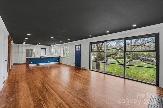 148 Shasta Lane, Charlotte, NC 28211