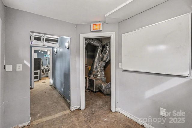 148 Shasta Lane, Charlotte, NC 28211