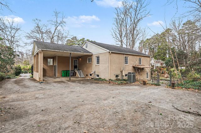 148 Shasta Lane, Charlotte, NC 28211