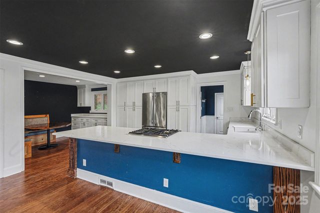 148 Shasta Lane, Charlotte, NC 28211