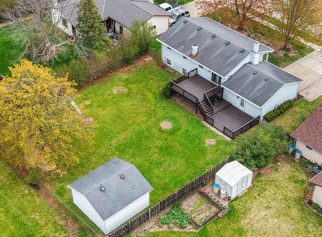 1750 LOST DAUPHIN ROAD, De Pere, WI 54115
