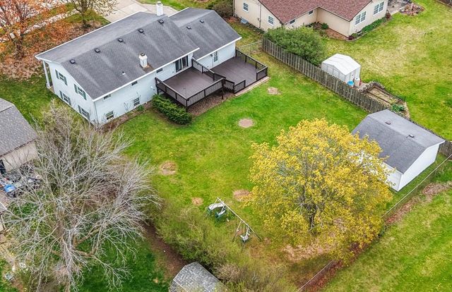 1750 LOST DAUPHIN ROAD, De Pere, WI 54115