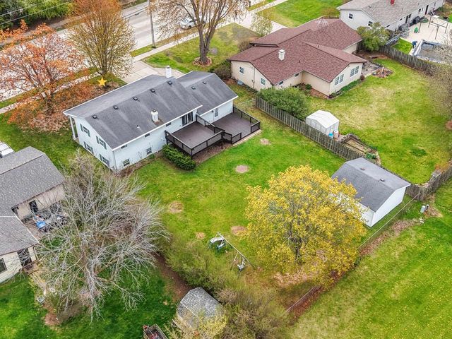 1750 LOST DAUPHIN ROAD, De Pere, WI 54115