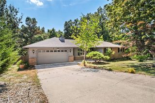 9 Farnham Drive, Bella Vista, AR 72714