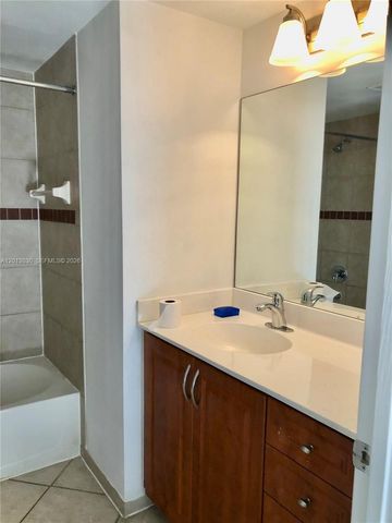 6559 Emerald Dunes Dr 304, West Palm Beach, FL 33411