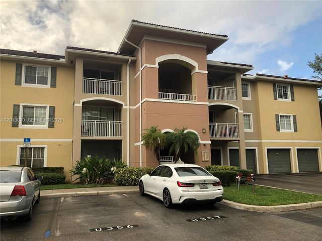 6559 Emerald Dunes Dr 304, West Palm Beach, FL 33411