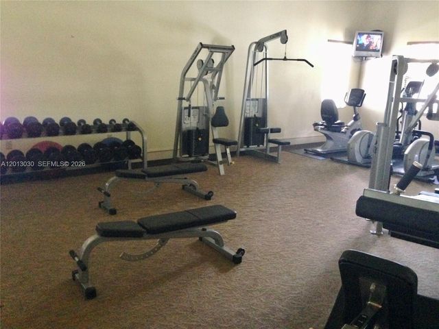 6559 Emerald Dunes Dr 304, West Palm Beach, FL 33411