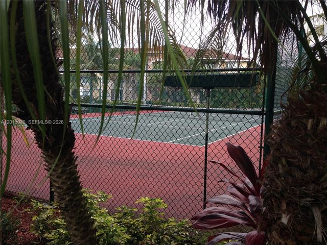 6559 Emerald Dunes Dr 304, West Palm Beach, FL 33411
