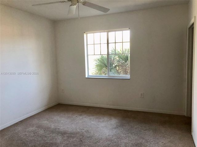 6559 Emerald Dunes Dr 304, West Palm Beach, FL 33411