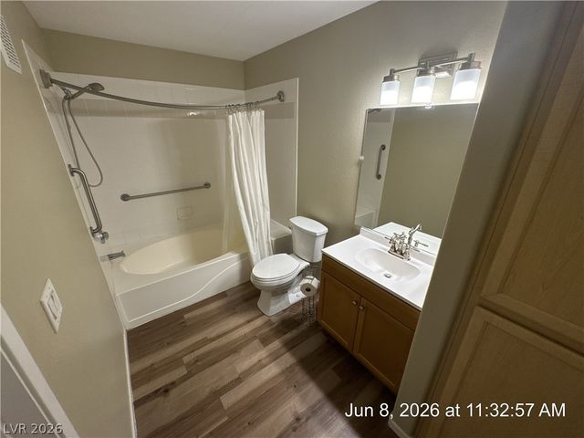 950 Seven Hills Drive 3023, Henderson, NV 89052