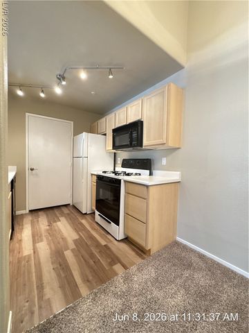 950 Seven Hills Drive 3023, Henderson, NV 89052