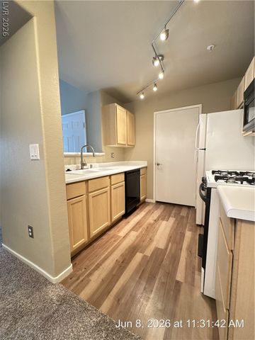 950 Seven Hills Drive 3023, Henderson, NV 89052