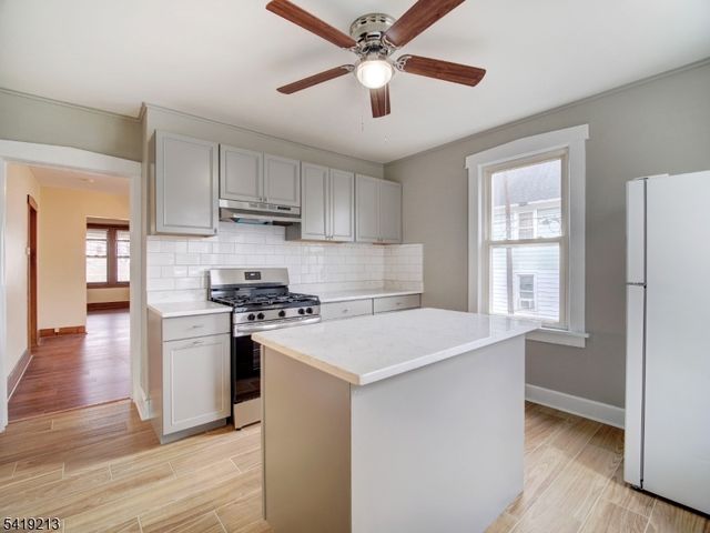 140 Westervelt Ave, Hawthorne Boro, NJ 07506