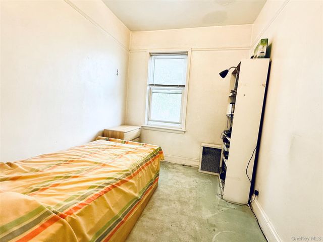 33-33 72nd Street, Jackson Heights, NY 11372