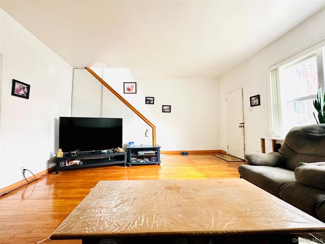 33-33 72nd Street, Jackson Heights, NY 11372