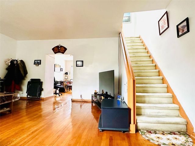 33-33 72nd Street, Jackson Heights, NY 11372