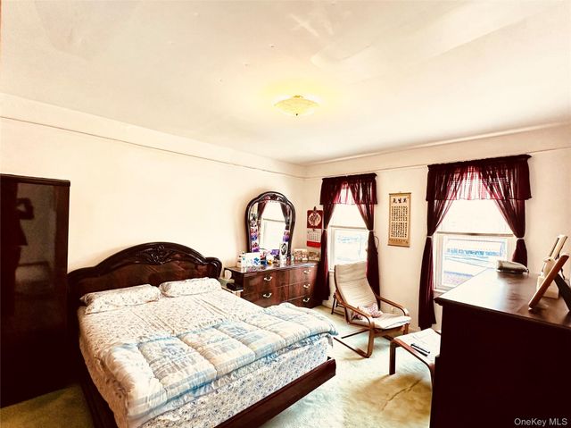 33-33 72nd Street, Jackson Heights, NY 11372