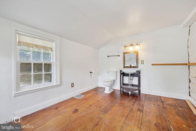 547 CONCORD RD, Glen Mills, PA 19342