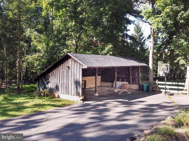 547 CONCORD RD, Glen Mills, PA 19342