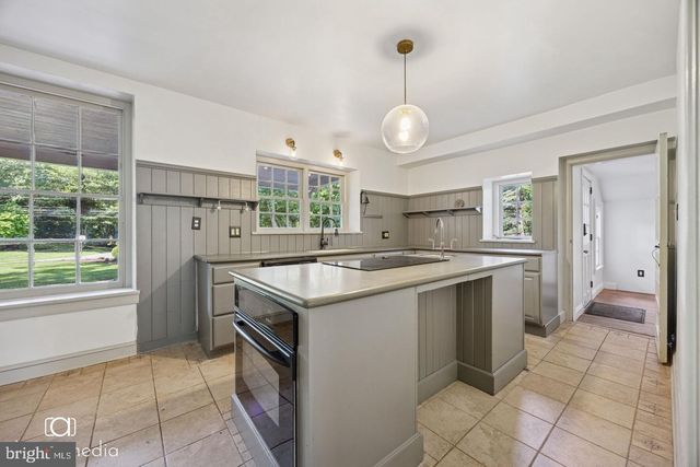 547 CONCORD RD, Glen Mills, PA 19342