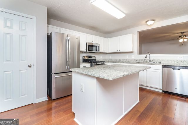 417 Autumn Creek Drive, Dallas, GA 30157