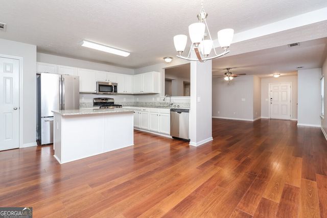 417 Autumn Creek Drive, Dallas, GA 30157