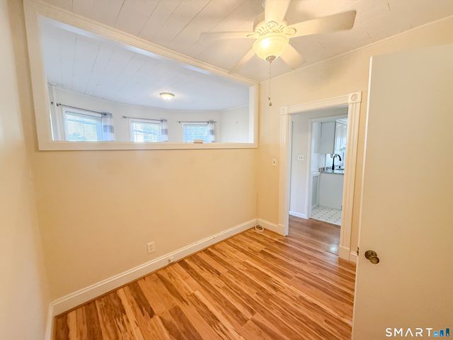 190 Montauk Avenue, New London, CT 06320