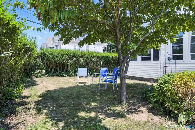 190 Montauk Avenue, New London, CT 06320