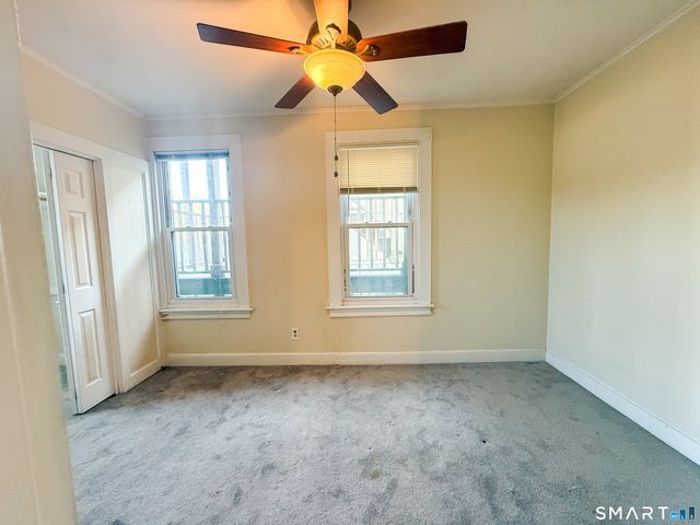 190 Montauk Avenue, New London, CT 06320